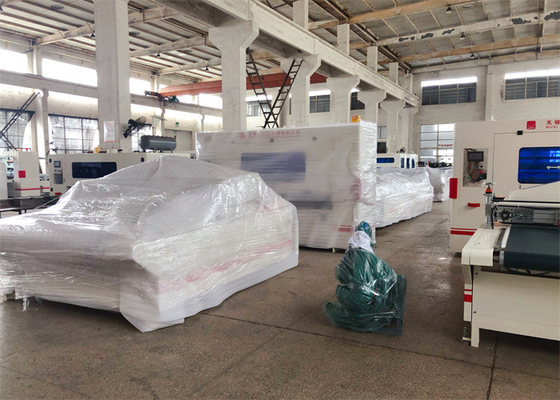 HPL أكريليك PVC PET PUR آلة التصفيح الأوتوماتيكية بالغراء الذائب الساخن بدون قاطع تلقائي